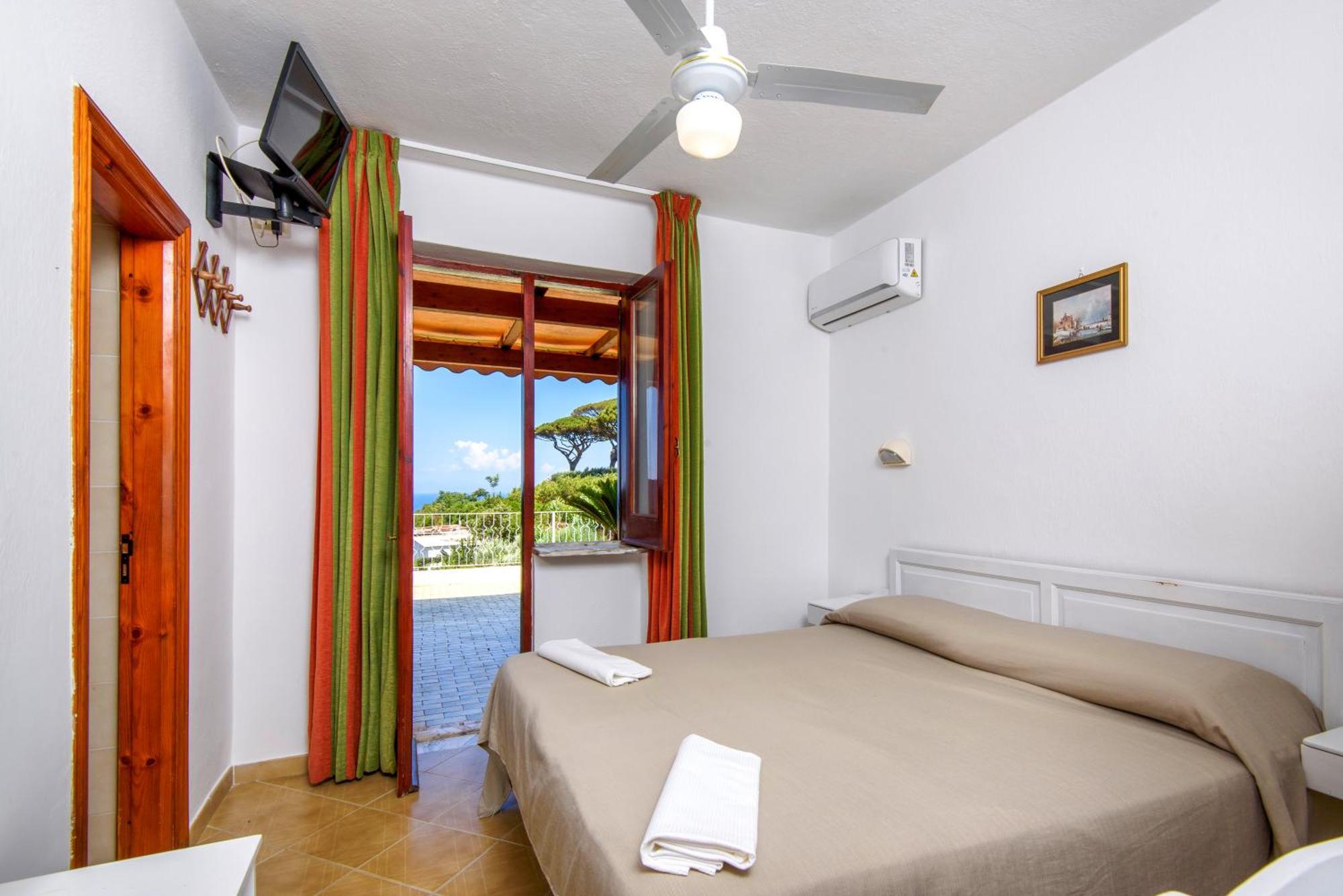 Hotel Bel Tramonto Casamicciola Terme ภายนอก รูปภาพ