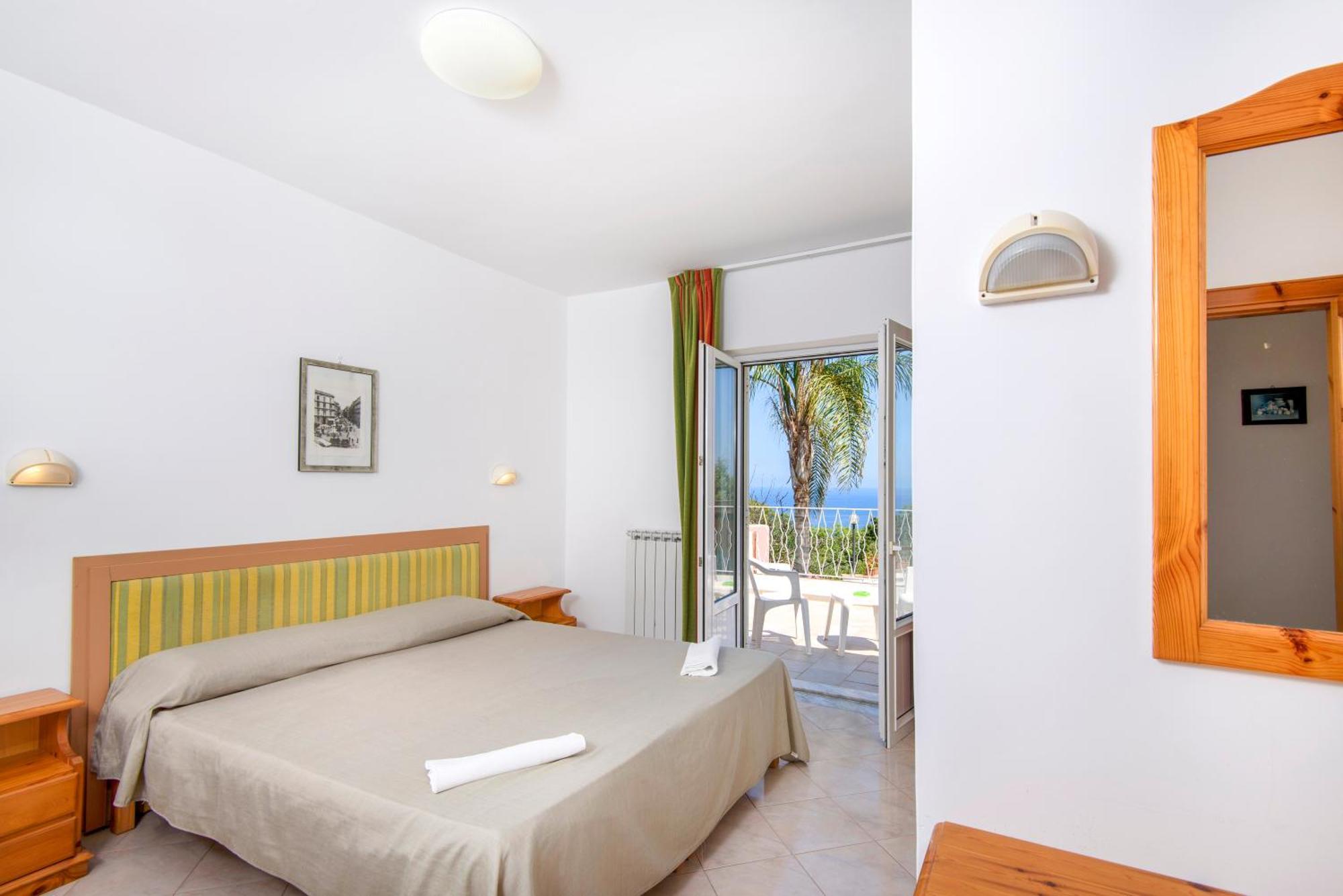 Hotel Bel Tramonto Casamicciola Terme ภายนอก รูปภาพ