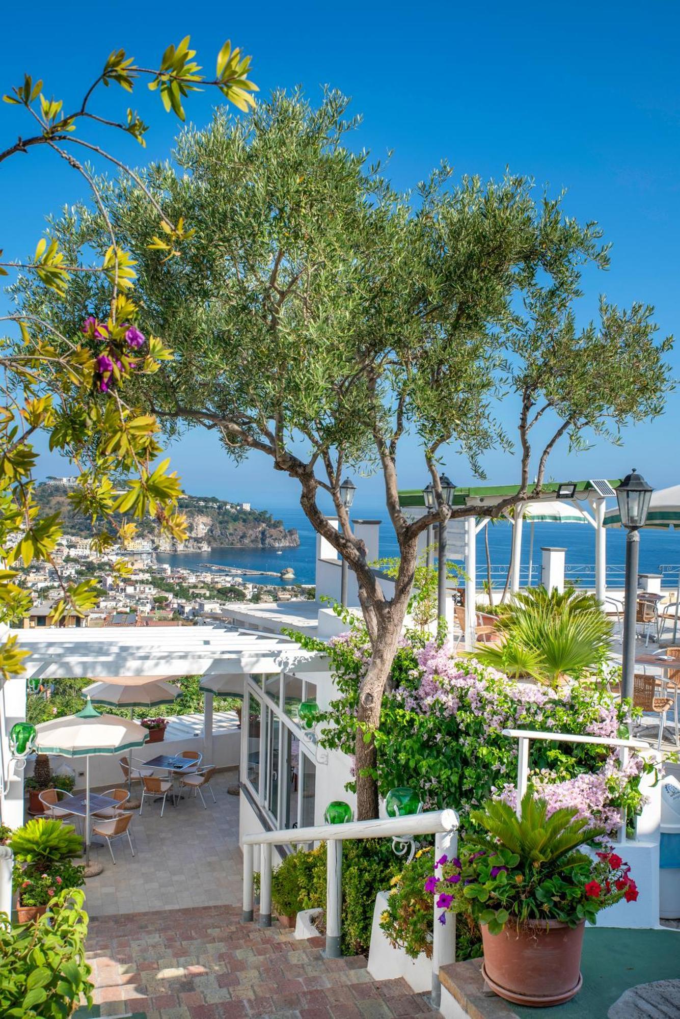 Hotel Bel Tramonto Casamicciola Terme ภายนอก รูปภาพ